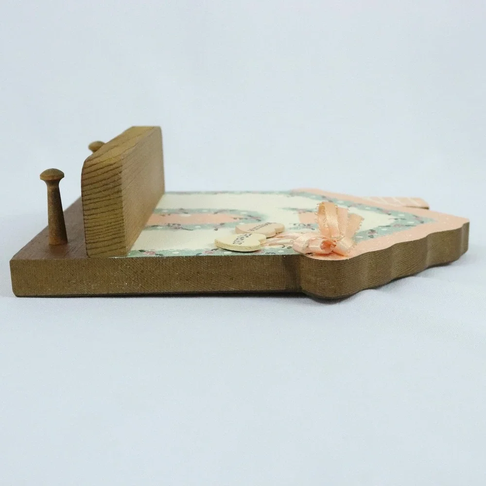 N/A cotttagecore wooden